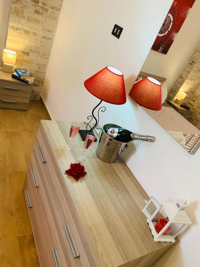 Perla Barocca Centro Storico Mesagne Apartment Luaran gambar