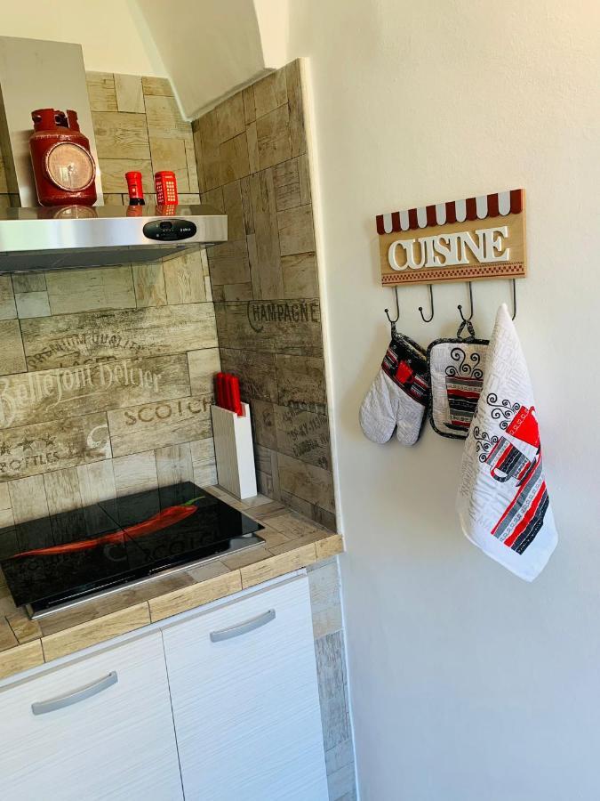 Perla Barocca Centro Storico Mesagne Apartment Luaran gambar